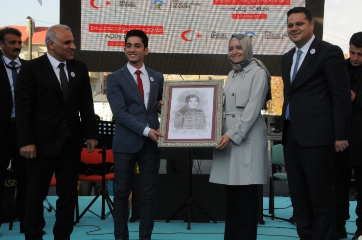 Aile Ve Sosyal Politikalar Bakanı Fatma Betül Sayan Kaya: