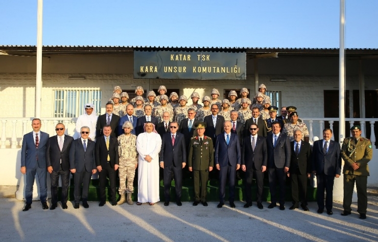 Erdoğan, Diriliş Ertuğrul Oyuncularıyla Sohbet Etti