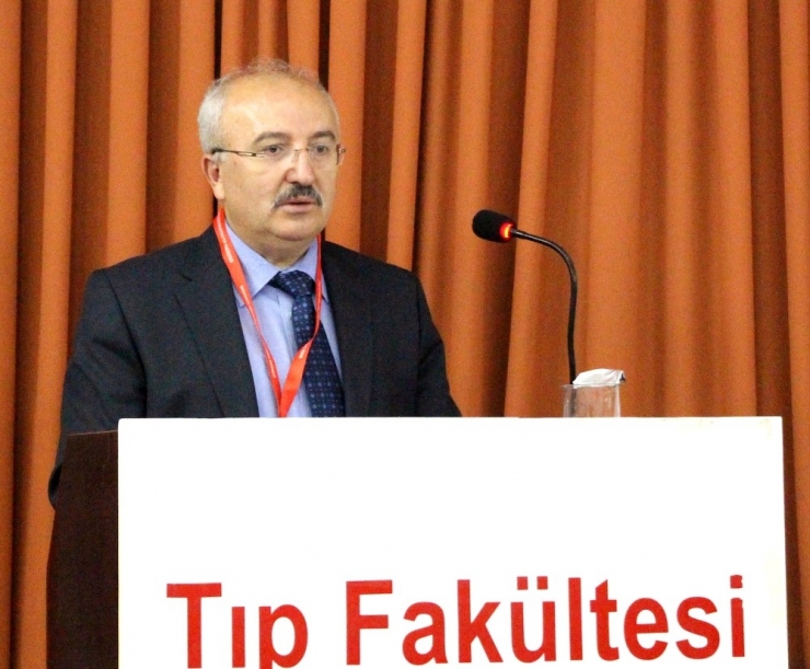 Prof. Dr. Çolak: "6 Saniyede Bir Kişi Diyabetten Ölüyor"