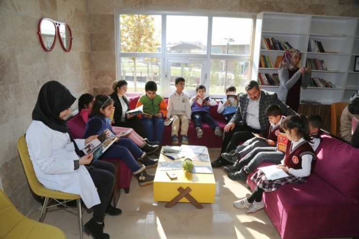 Genç Yaşam Merkezi Öğrencileri Ağırladı