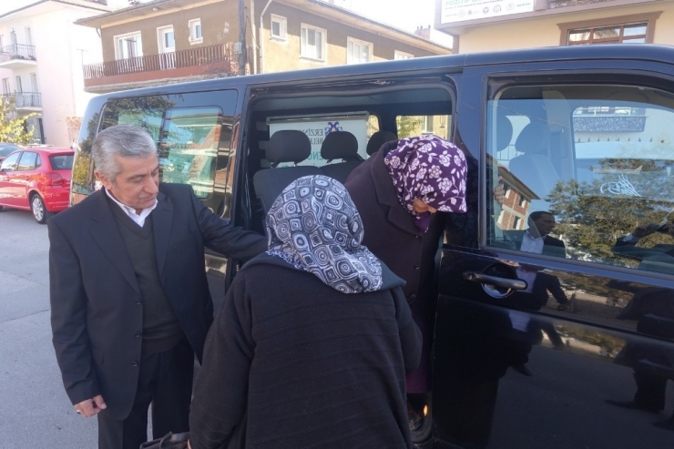 Erzincan Belediyesinden Engelli Ve Yaşlılara Servis Hizmeti
