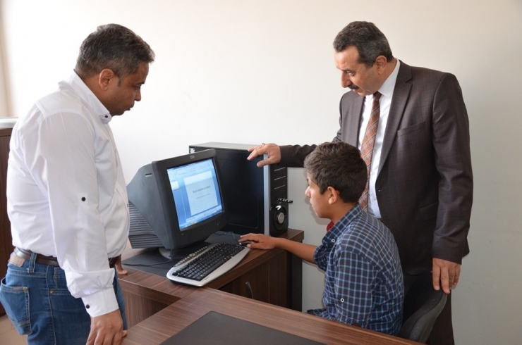 Harran Üniversitesinden Kırsaldaki Okula Destek