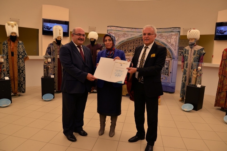 Üniversitede Göz Kamaştıran Sergi