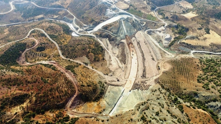 Yukarı Afrin Barajı Yapımı Sürüyor