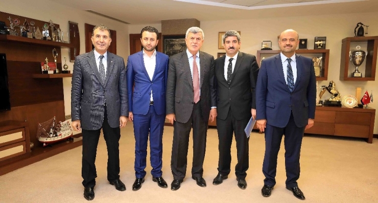 Başkan Karaosmanoğlu, Koto Başkanı Necmi Bulut’u Ağırladı