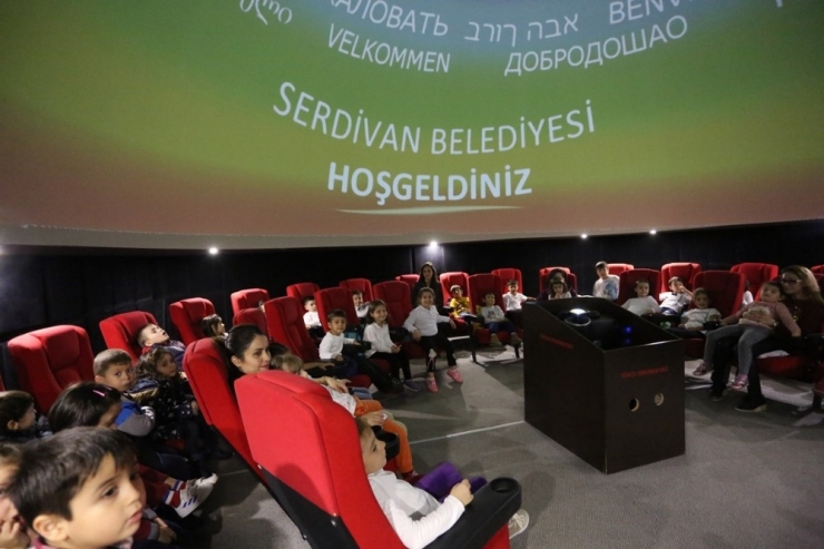 Gökyüzüne Serdivan Planetaryum’dan Baktılar