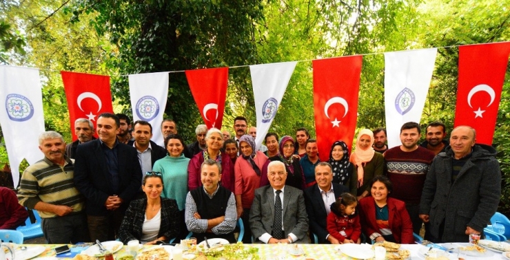 Muğla’nın Çiçeklerini Üreten Çiçekler