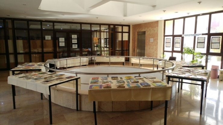 Çocuk Kitapları Sergisi Açıldı