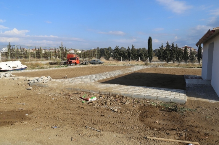 Esnafa Park Yapılıyor