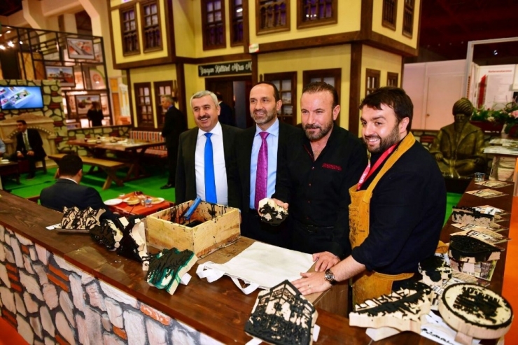 Başkan Doğan, Yapex Fuarı’nı Ziyaret Etti