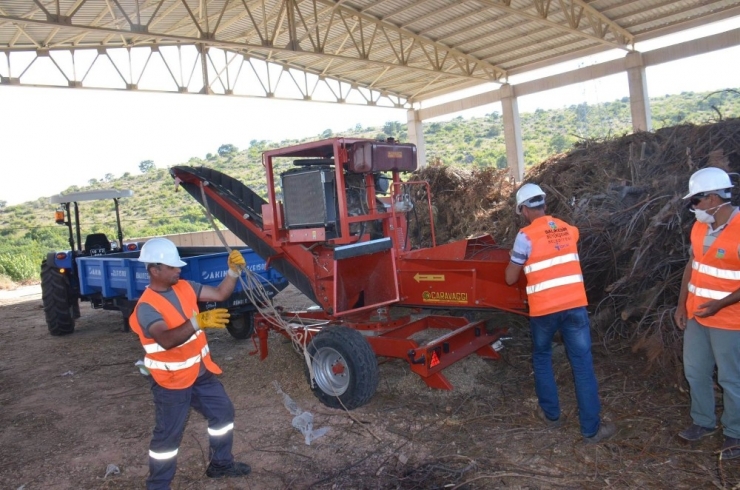 Budanan Dallardan Gübre Üretiliyor