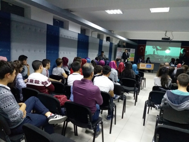 Bigadiç’te Münazara Yarışması