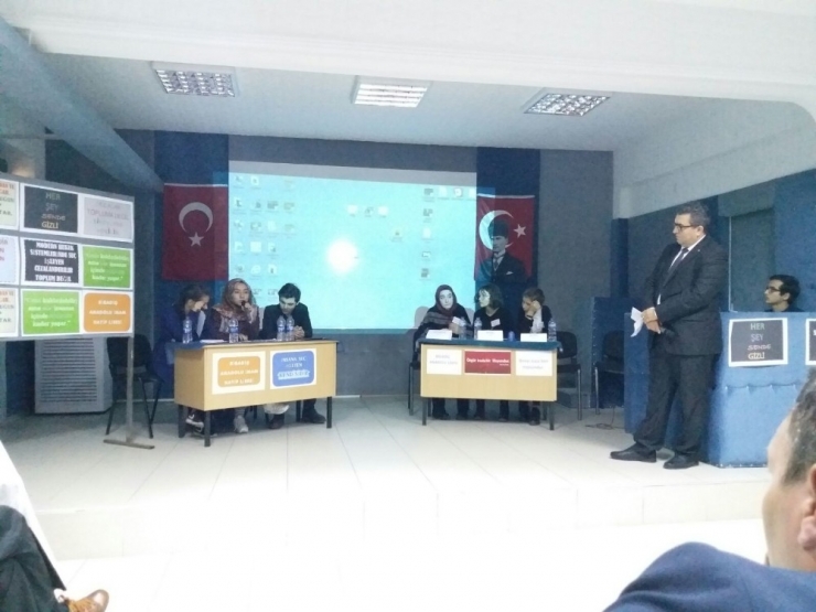 Bigadiç’te Münazara Yarışması