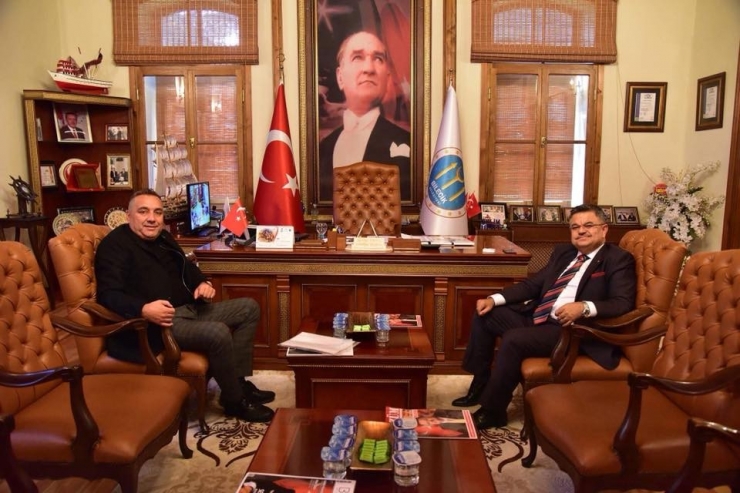 Ak Parti Söğüt İlçe Gençlik Kolları’ndan Başkan Yağcı’ya Ziyaret