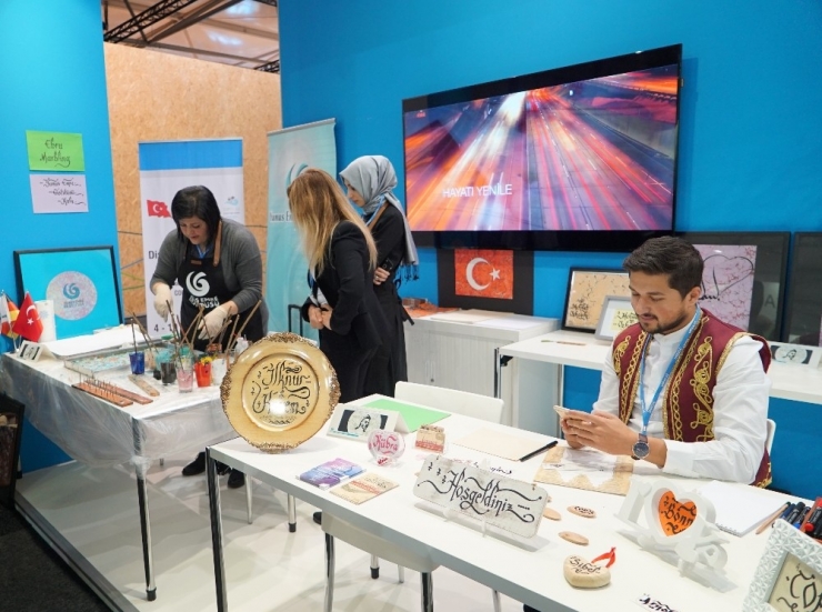 Çevre Ve Şehircilik Bakanı Özhaseki, Bonn’da Türk Standın Açılışını Yaptı