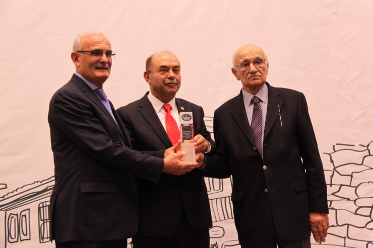 Tarihi Ve Kültürel Mirasa Sahip Çıkan Belediyeler Ödüllendirildi