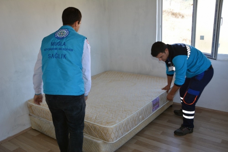 Tuvaleti Ve Suyu Olmayan Evde Yaşayan Aileye Yardım