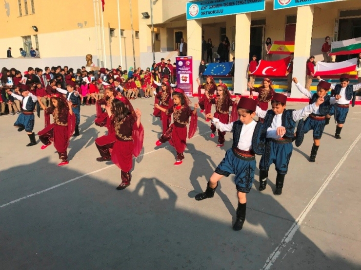 Balıkesir Yurt Dışından Gelen Öğretmenleri Ağırladı