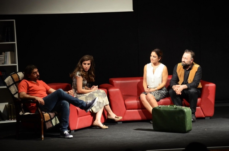 Tiyatro Frankfurt Türkiye’de İlk Kez Bozüyük’te Sahne Aldı