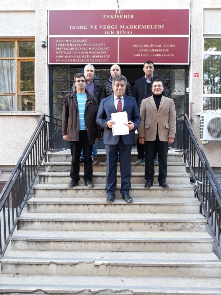 Haydar Urfalı Odunpazarı İlçe Seçim Kurulu’ndan Mazbatasını Aldı