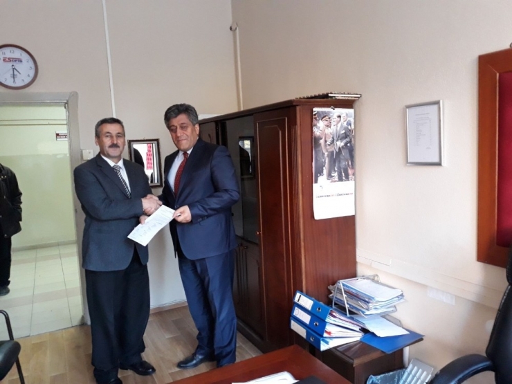 Haydar Urfalı Odunpazarı İlçe Seçim Kurulu’ndan Mazbatasını Aldı