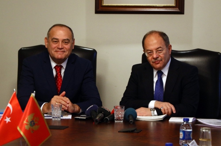 Türkiye Ve Karadağ Ekonomik İlişkileri Masaya Yatırılacak