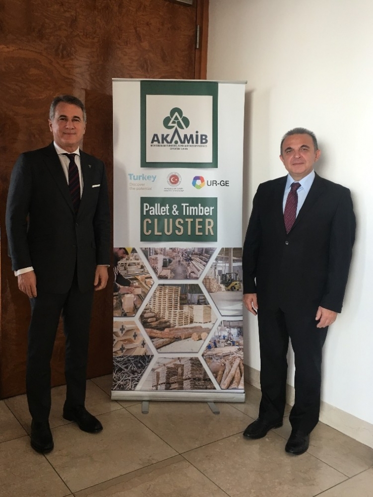 Akib, Kereste- Palet Sektörüyle İsrail’e Çıkarma Yaptı