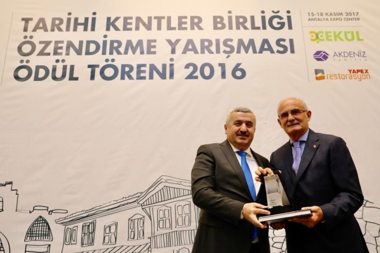 Körfez Belediyesi ‘Proje Uygulama Ödülü’ne Layık Görüldü