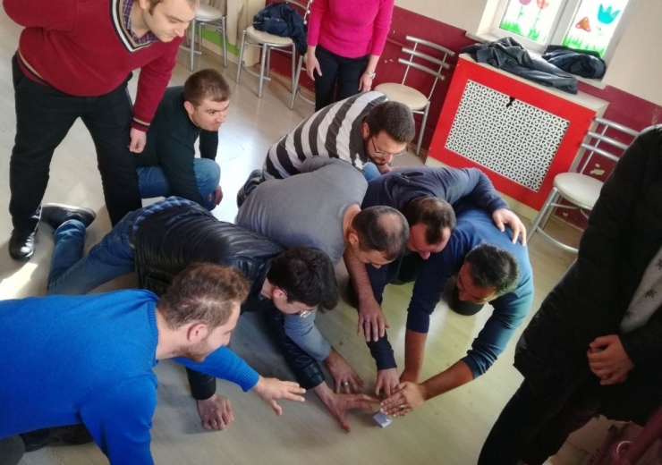 Bafra’da Bilişim Teknoloji Öğretmenlerine Drama Eğitimi