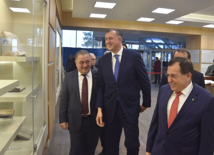 Acara Özerk Cumhuriyeti Başkanı Pataradze Trabzonlu İş Adamları İle Buluştu