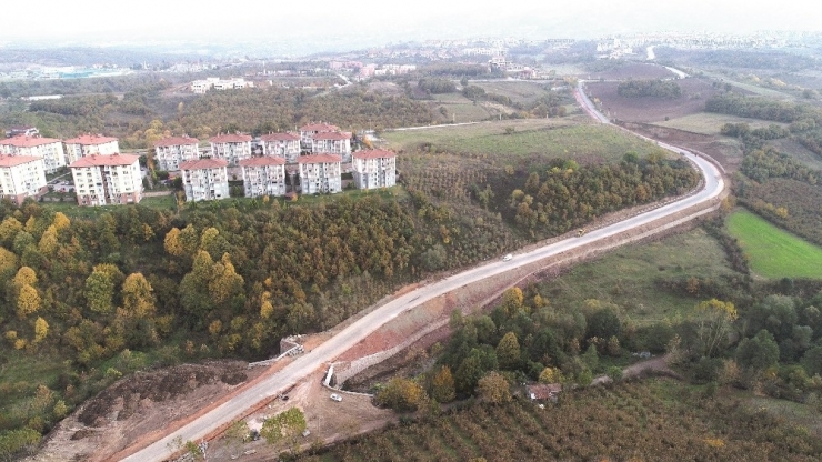 Başiskele’de Yol Çalışmaları Devam Ediyor