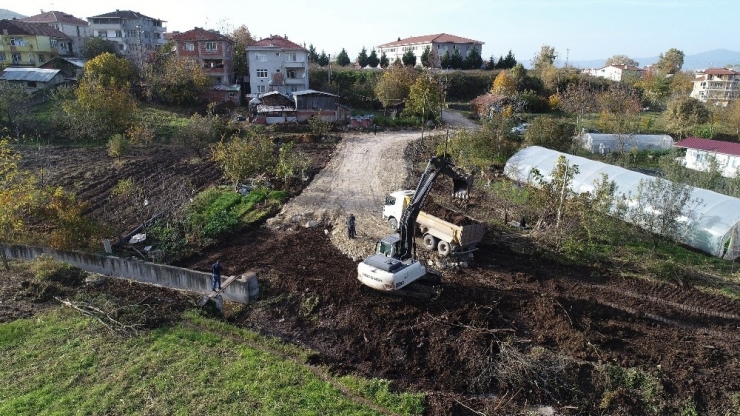 Başiskele’de Yol Çalışmaları Devam Ediyor