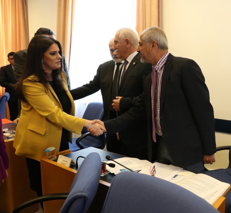 Bakan Sarıeroğlu Engelli Memur Yerleştirmesinin Mart’ta Yapılacağını Açıkladı