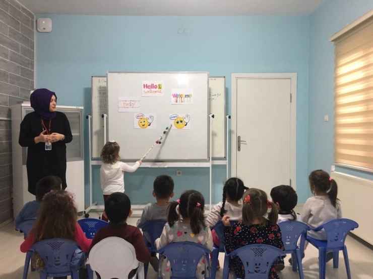 Anaokulu Üniversitesi’nde Eğitimler Başladı