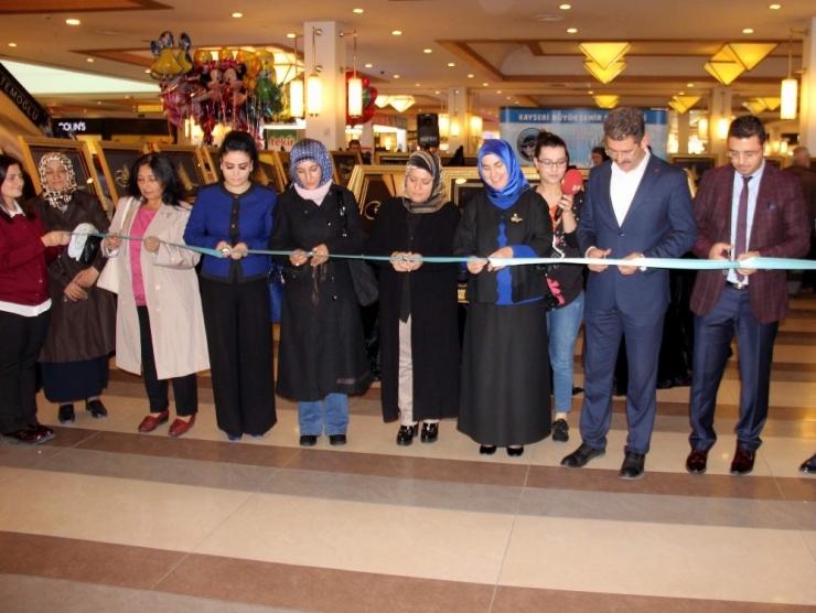 Osmanlı Padişahlarının Maraş İşi Tuğraları Meysu Outlet’te Görücüye Çıktı