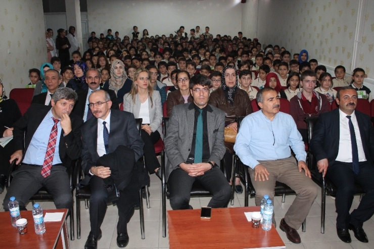 Elazığ’da ‘Bilim Söyleşileri’ Etkinliği