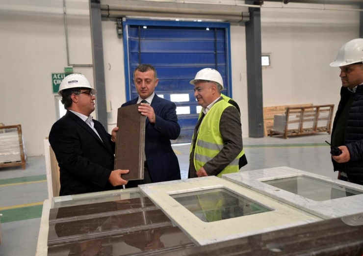 Vali Büyükakın’dan Sanayi Kuruluşlarına Ziyaret