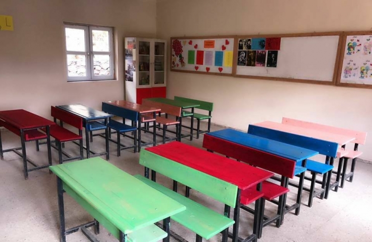 Rengarenk Sıralarda Ders