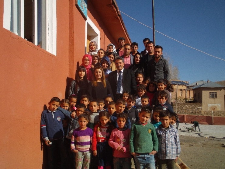 Kredi Yurtlar Kurumundan Öğrencilere Kırtasiye Malzemesi