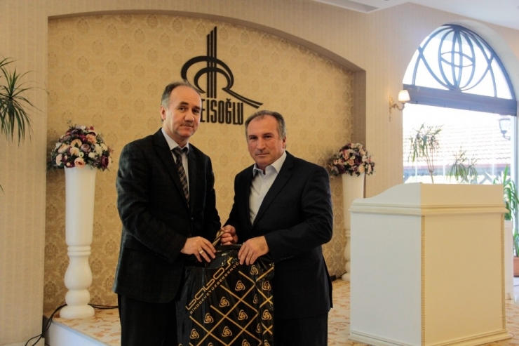 Saü İlahiyat Fakültesi Akademik Kurulu Yapıldı