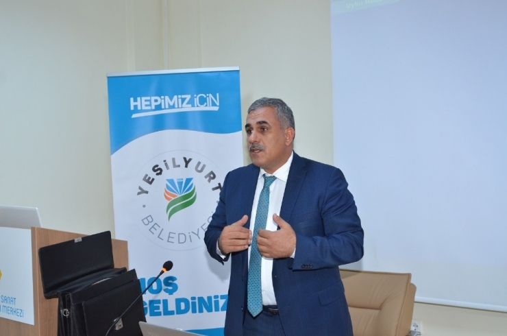 Yeşilyurt Belediyesi’nden Hizmet İçi Eğitim Semineri