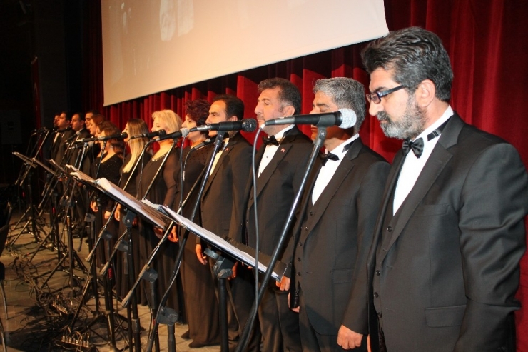 Elazığ’da Atatük’ün Sevdiği Eserler Seslendirildi