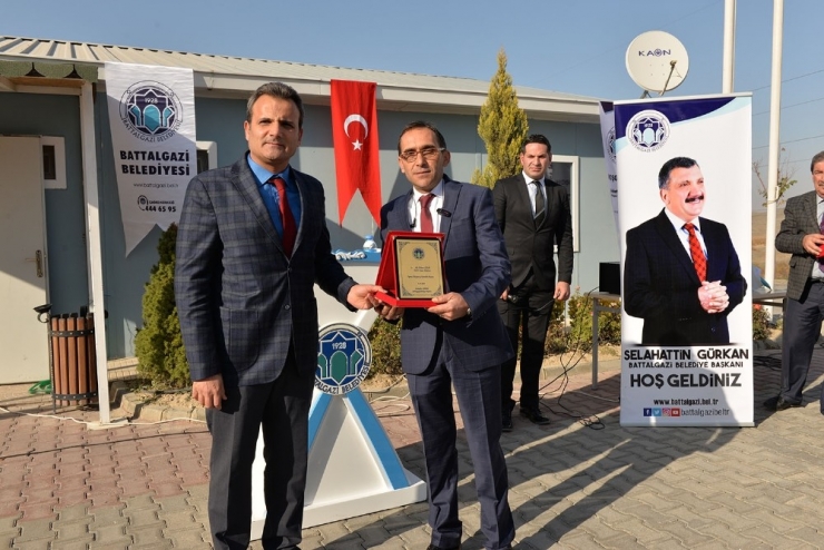 Bin 500 Fidan Toprakla Buluşturuldu