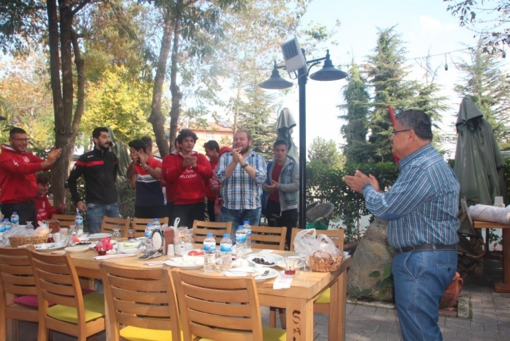 Bilecik Belediye Başkanı Selim Yağcı’dan Bilecikspor’a Zorlu Maç Öncesi Jest