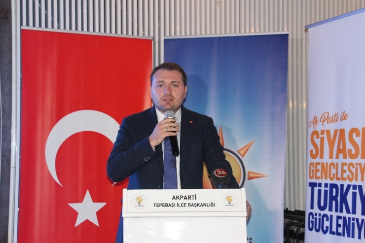 Ak Parti Tepebaşı Gençlik Kollarında Kongre Heyecanı Sona Erdi