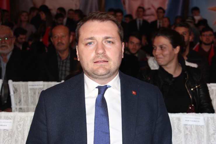 Ak Parti Tepebaşı Gençlik Kollarında Kongre Heyecanı Sona Erdi