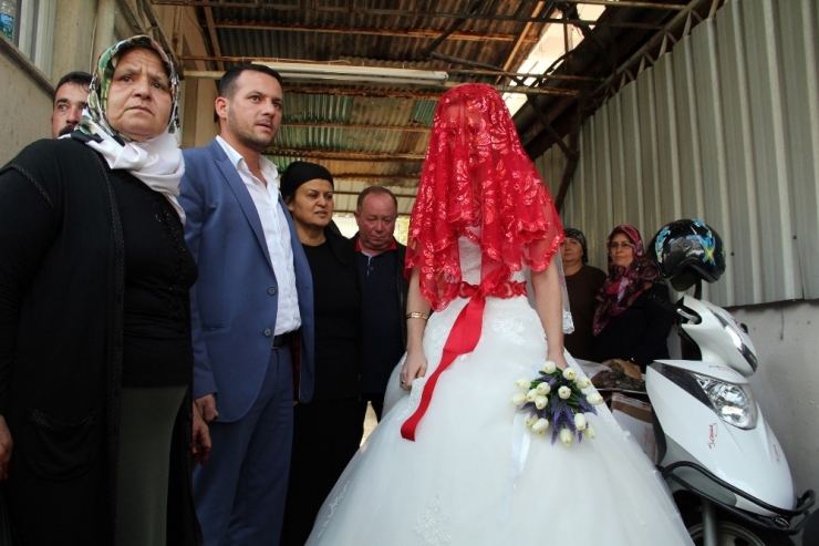 Fethiye’de Tır Gelin Arabası Oldu