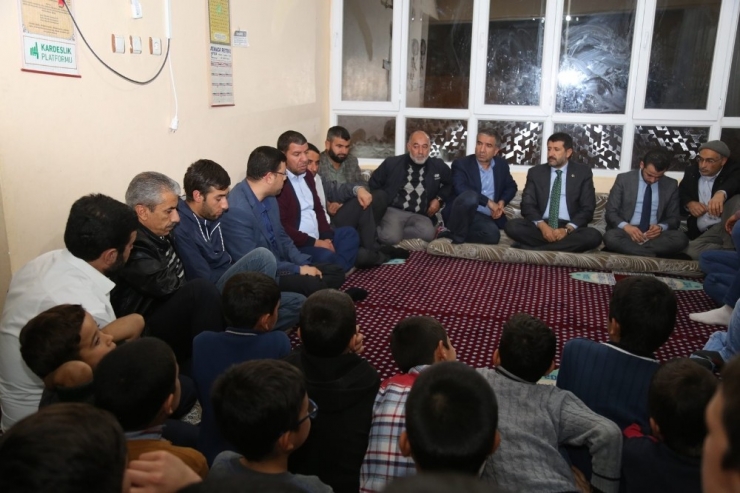 Ekinci Eyyübiyeli Gençlerle Bir Araya Geldi