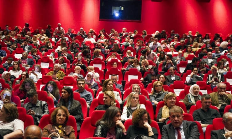 Oscar’ın Gözdesi "Ayla"yı Filmin Oyuncuları İle Birlikte İzlediler