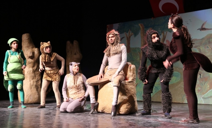 ‘La Fonten Orman Mahkemesinde’ Vanlı Çocuklarla Buluştu